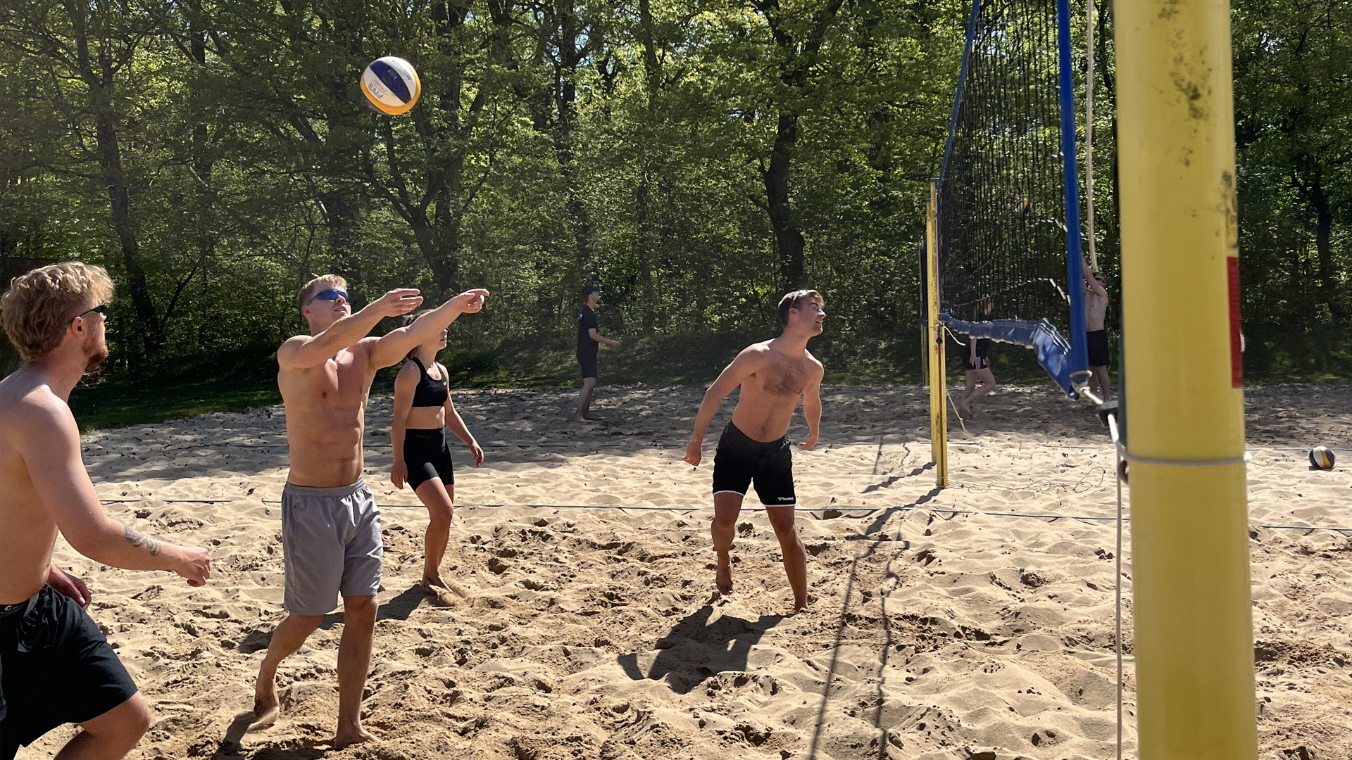 1920X1080 Aktiv Polterabend Med Beachvolley